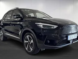 Svart (black) Begagnad 2021 MG ZS Luxury Sedan | 244 900 kr (Bra pris)