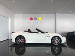 Vit Begagnad 2012 Ferrari California Cab | 1 355 000 kr