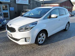 Vit Begagnad 2014 Kia Carens Minibuss | 79 000 kr (Marknadspris)
