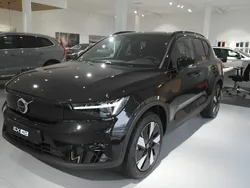 Svart Ny 2024 Volvo EX40 Plus SUV | 579 900 kr (Marknadspris)