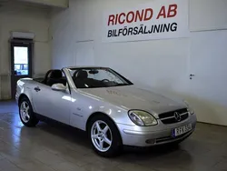 Ljusgrå Begagnad 1997 Mercedes SLK230 Cab | 69 900 kr