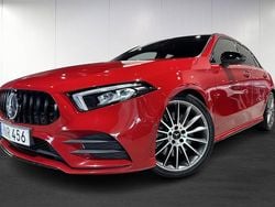 Röd (red) Begagnad 2018 Mercedes 250 AMG line Kombi | 269 900 kr