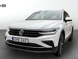 Pure white Begagnad 2023 VW Tiguan SUV | 294 900 kr (Marknadspris)