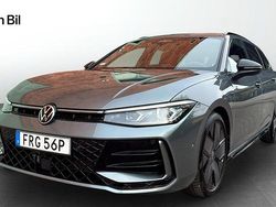 Mörkgrå Begagnad 2025 VW Passat R-line Kombi | 504 900 kr
