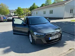 Grå Begagnad 2019 Audi A1 Sportback Proline Halvkombi | 167 000 kr (Marknadspris)