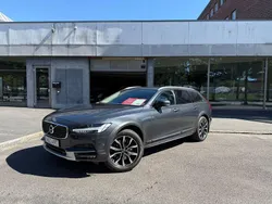 Grå Begagnad 2019 Volvo V90 CC Pro Kombi | 289 900 kr (Marknadspris)
