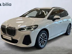 Vit Begagnad 2024 BMW 225 Active Tourer M Sport Minibuss | 455 000 kr (Lite dyr)