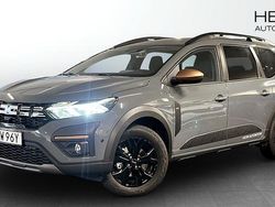 Grå (grey) Ny 2025 Dacia Jogger Extreme Kombi | 346 400 kr (Marknadspris)