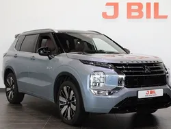 Moonstone grey Ny 2025 Mitsubishi Outlander P-HEV Instyle SUV | 679 900 kr