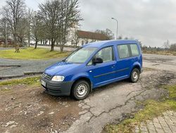 Blå Begagnad 2005 VW Caddy Minibuss | 45 000 kr (Dyr)
