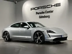 Silver Begagnad 2023 Porsche Taycan Sedan | 729 000 kr
