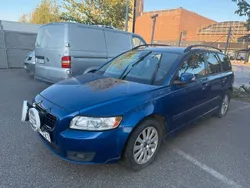 Blå Begagnad 2008 Volvo V50 Momentum Kombi | 9 900 kr