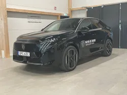 Svart Begagnad 2024 Peugeot e-3008 Ultimate SUV | 509 900 kr (Marknadspris)