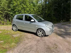 Silver Begagnad 2009 Kia Picanto 4 Halvkombi | 30 000 kr (Marknadspris)