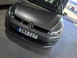 Grå Begagnad 2015 VW Golf VII Halvkombi | 95 000 kr (Marknadspris)
