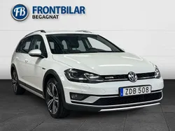 Vit Begagnad 2017 VW Golf Alltrack Kombi | 169 900 kr (Marknadspris)