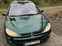 Grön Begagnad 2003 Peugeot 206 Roland Garros Halvkombi | 14 400 kr (Bra pris)