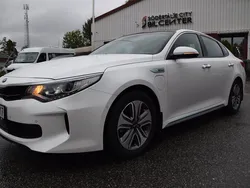 Vit Begagnad 2016 Kia Optima Hybrid Sedan | 199 900 kr (Marknadspris)