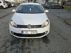 Vit Begagnad 2012 VW Golf Kombi | 47 000 kr (Marknadspris)