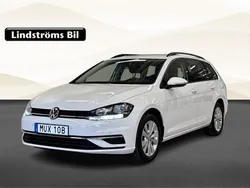 Vit Begagnad 2020 VW Golf VII Edition Kombi | 234 900 kr (Marknadspris)