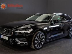 Svart Begagnad 2023 Volvo V60 Core Kombi | 319 000 kr (Marknadspris)
