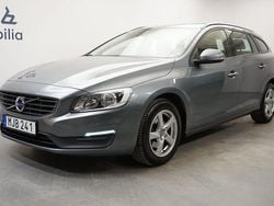 Grå Begagnad 2017 Volvo V60 Business Edition Kombi | 129 000 kr (Superpris)