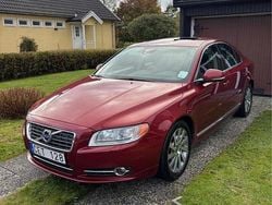 Röd Begagnad 2012 Volvo S80 Summum Sedan | 75 000 kr (Marknadspris)
