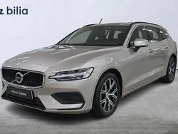 Ljusgrå (grå) Begagnad 2023 Volvo V60 Core Kombi | 318 000 kr (Bra pris)