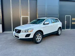 Vit Begagnad 2012 Volvo XC60 Momentum SUV | 129 900 kr (Marknadspris)