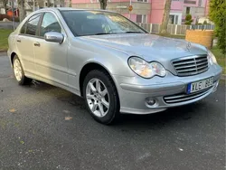 Silver Begagnad 2006 Mercedes C180 Classic Sedan | 39 900 kr (Marknadspris)