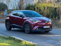 Röd Begagnad 2018 Toyota C-HR Edition SUV | 229 900 kr (Marknadspris)