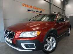 Röd Begagnad 2011 Volvo XC70 Summum SUV | 144 700 kr (Marknadspris)