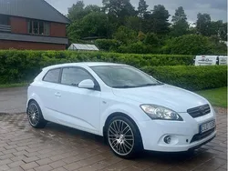 Vit Begagnad 2008 Kia ProCeed 4 Halvkombi | 34 000 kr (Bra pris)