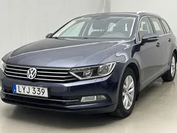 Mörkblå Begagnad 2016 VW Passat | 135 000 kr (Bra pris)