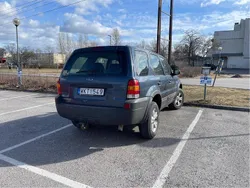 Blå Begagnad 2005 Ford Maverick SUV | 9 900 kr