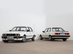 Vit Begagnad 1988 BMW 320 Sedan | 149 000 kr