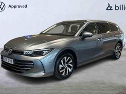 Grå Begagnad 2024 VW Passat Kombi | 359 500 kr