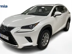 Vit Begagnad 2019 Lexus NX300h SUV | 299 000 kr (Bra pris)