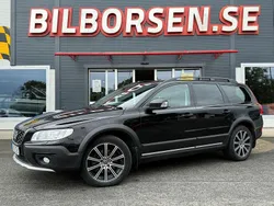 Svart Begagnad 2016 Volvo XC70 Momentum SUV | 159 000 kr (Marknadspris)
