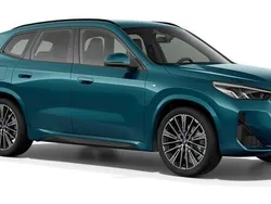 Blå Ny 2025 BMW X1 Shadowline SUV | 672 400 kr (Lite dyr)