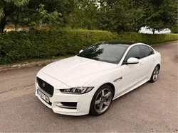 Vit Begagnad 2019 Jaguar XE R-Sport Sedan | 205 000 kr (Bra pris)