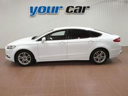 Vit Begagnad 2016 Ford Mondeo Halvkombi | 119 000 kr (Marknadspris)