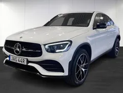 Vit (white) Begagnad 2023 Mercedes GLC300e AMG line Plus Sportkupé | 549 900 kr (Marknadspris)