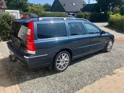 Blå Begagnad 2005 Volvo V70 Summum Kombi | 45 000 kr (Marknadspris)