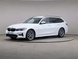 Vit Begagnad 2021 BMW 330e Sport Line Kombi | 249 000 kr (Superpris)