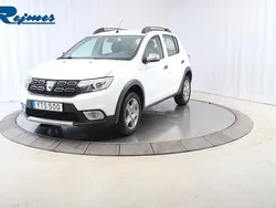 Vit (snövit) Begagnad 2017 Dacia Sandero Stepway Halvkombi | 89 800 kr (Marknadspris)