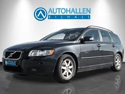 Mörkgrå Begagnad 2009 Volvo V50 Momentum Kombi | 64 200 kr (Dyr)