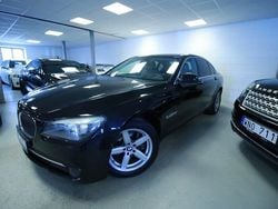 Svart Begagnad 2010 BMW 740 Sedan | 199 800 kr