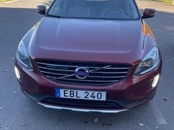 Röd Begagnad 2014 Volvo XC60 Summum SUV | 240 000 kr