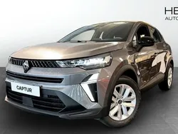 Grå Ny 2025 Renault Captur Evolution SUV | 281 700 kr (Marknadspris)